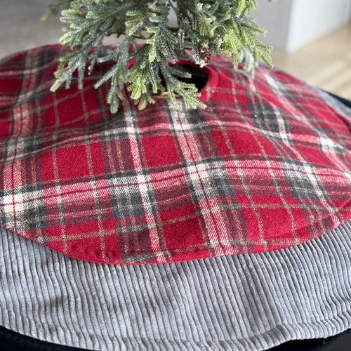 NEW! Christmas Tree Skirts for 2026
