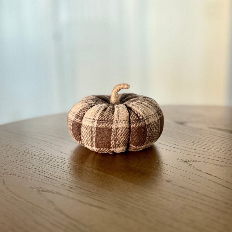 CF-3293 - Large Montana Plaid Pumpkin