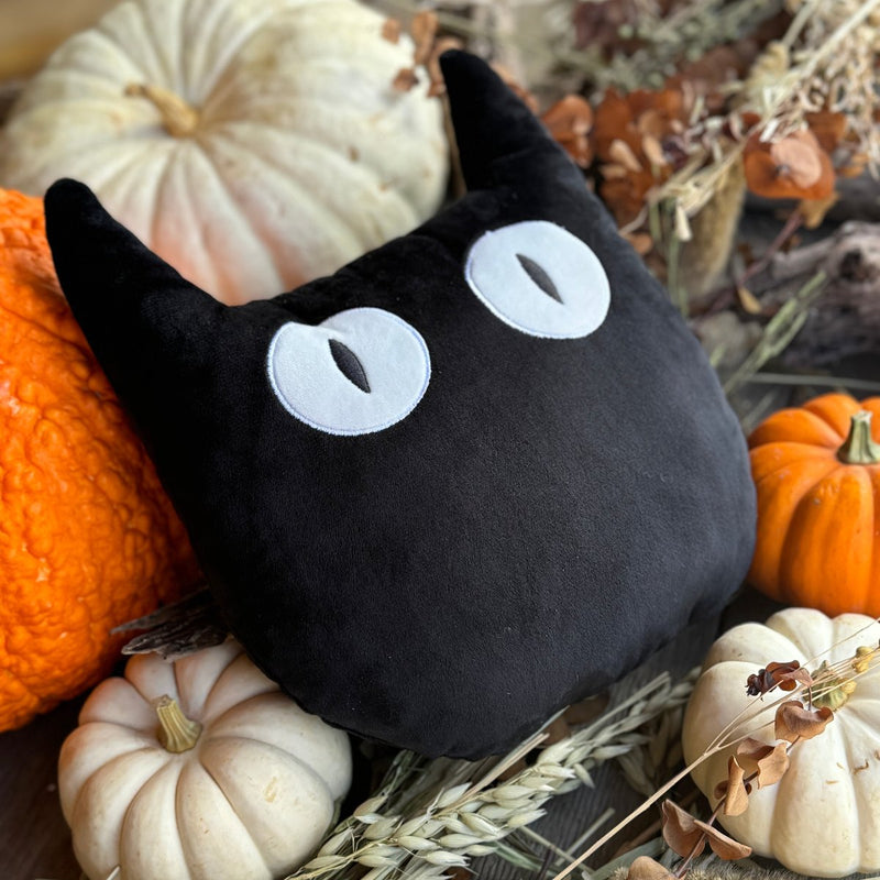 CF-3394 - Black Velvet Cat with Eyes Pillow