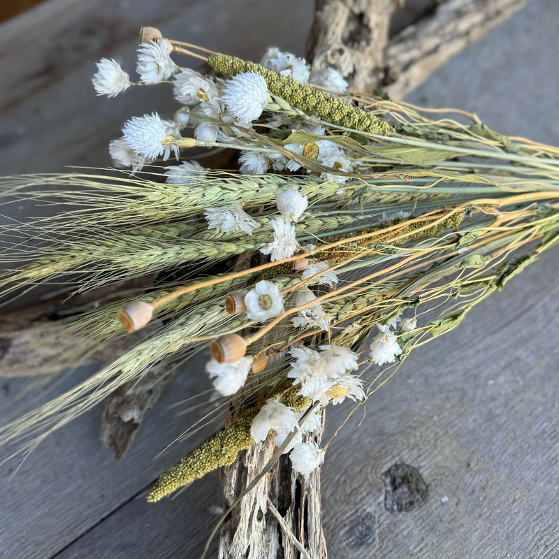 Daisy Grass Bouquet