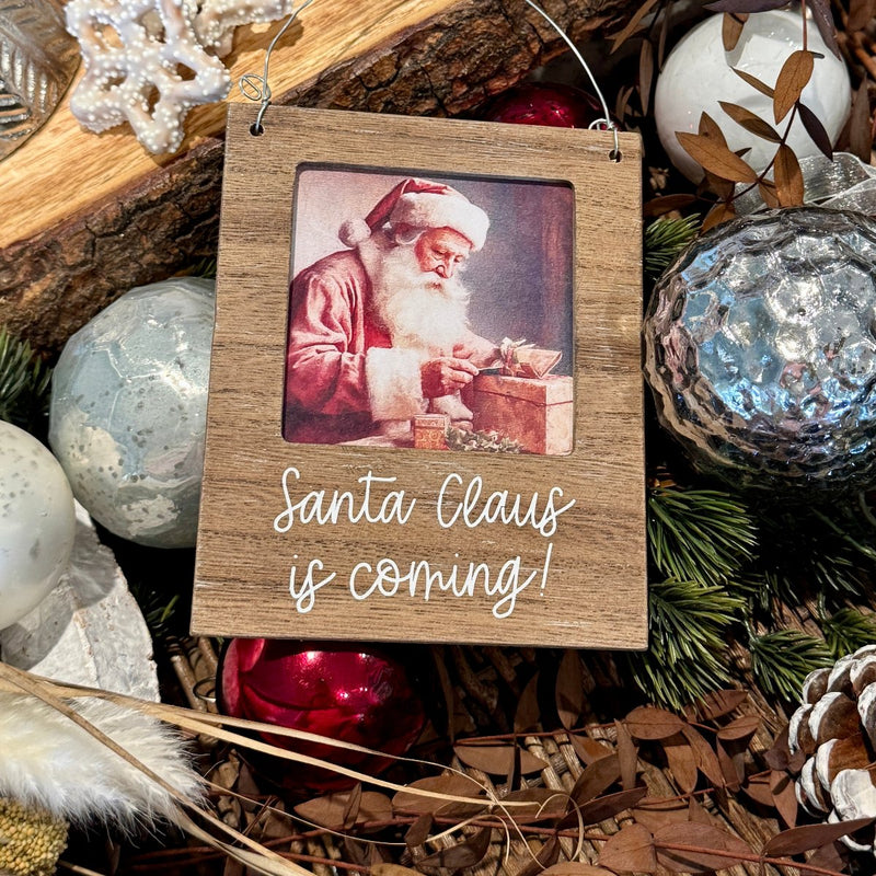 FR-3951 - Santa Claus is Coming Photo Ornie