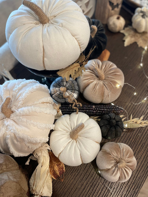 CF-3132 - Med. White Fuzzy Stripes Fabric Pumpkin