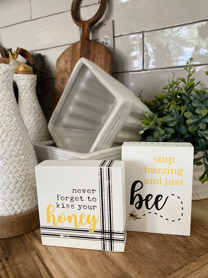PS-7641 - Kiss Your Honey Block Sign