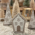 FR-3645 - Snowflake Carved Cottage